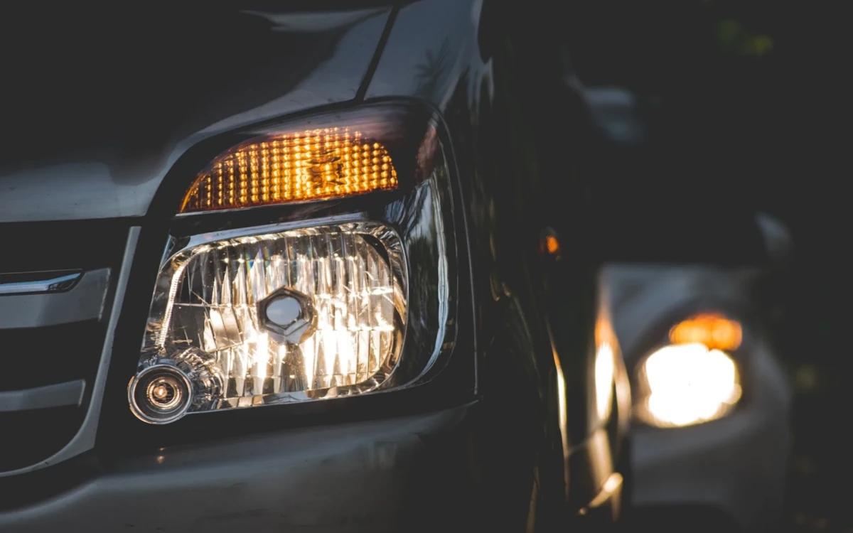 Iluminatul auto eficient din punct de vedere energetic: viitorul iluminatului auto
